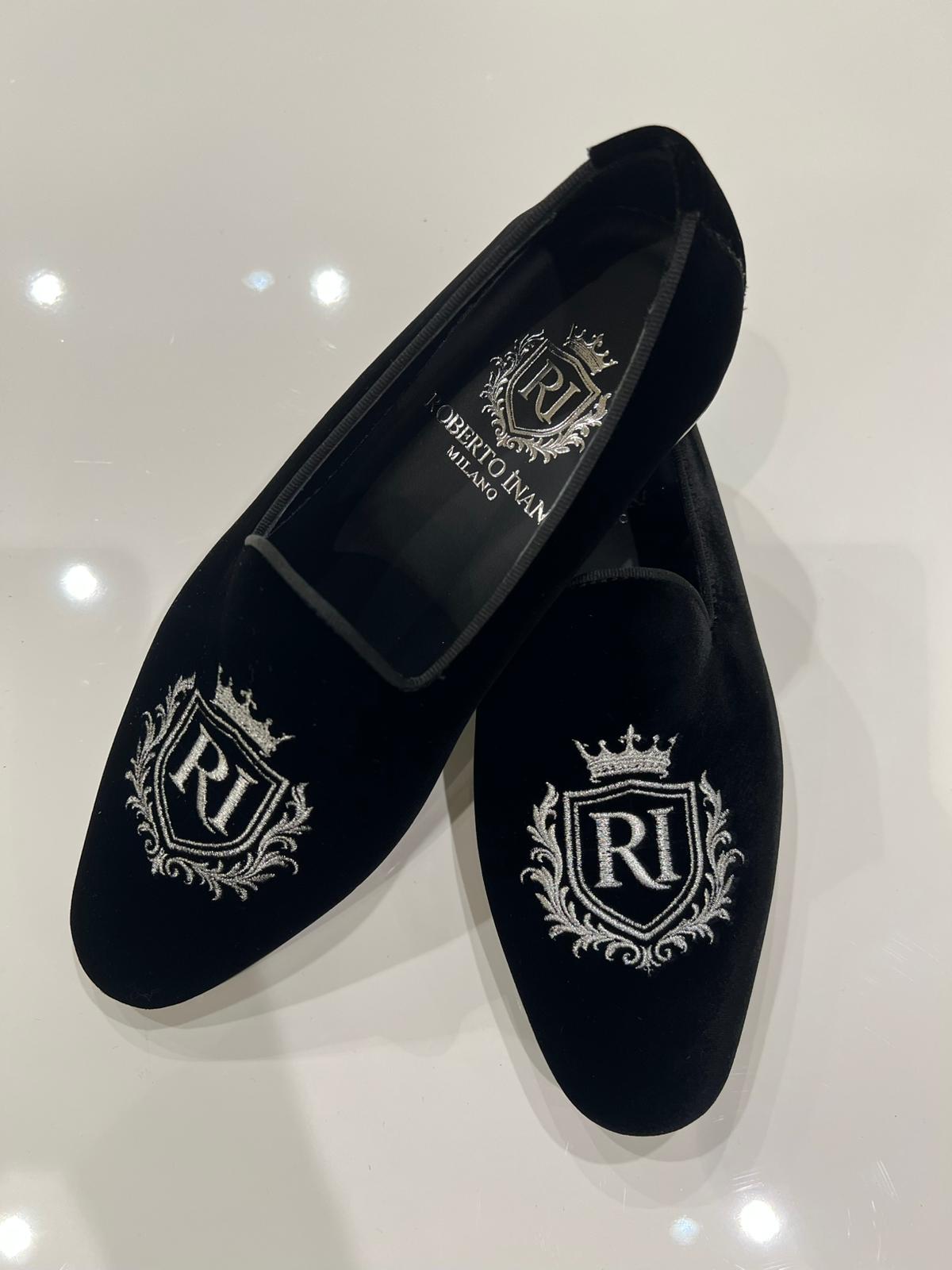 Smoking-Loafer Schwarz mit Wappen-Stickerei Silber